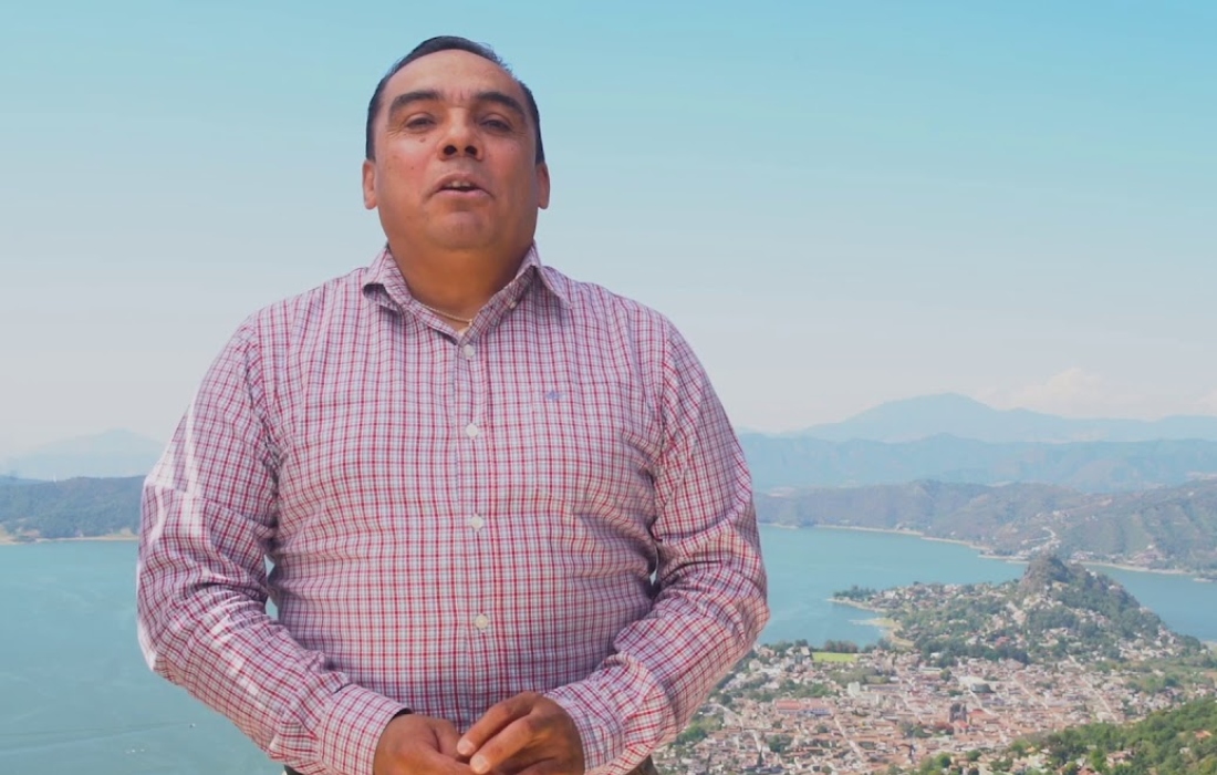 Sergio Rodríguez se registra para ser precandidato al municipio de Valle de Bravo