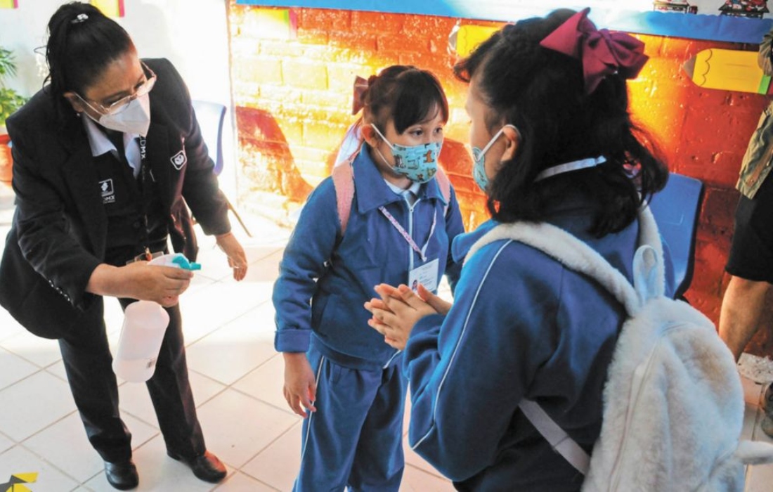Edomex regresa a clases en línea por COVID-19