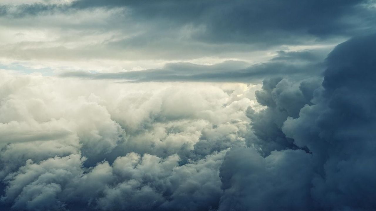 Descubre qué esperar del clima en Acapulco este sábado 9 de mayo, un día con nubes dispersas y ambiente templado.