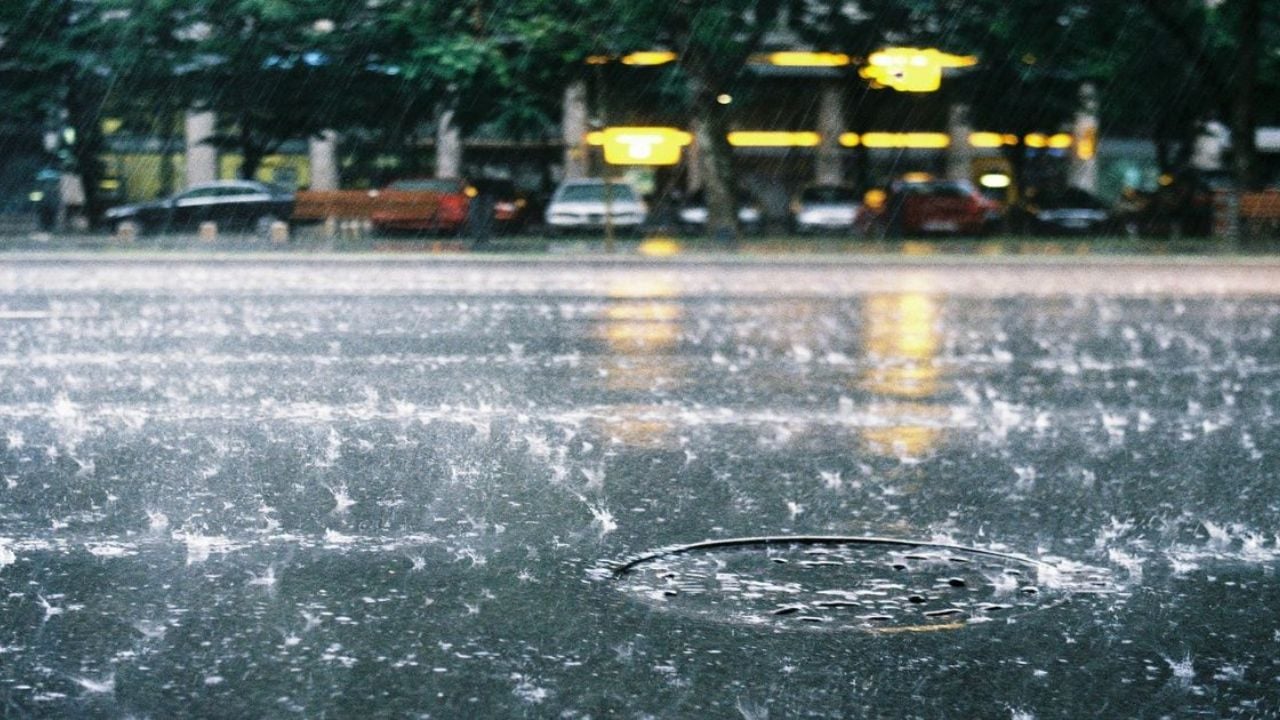 Descubre el clima en Acambay para este jueves 28 de mayo, marcado por lluvia ligera y un ambiente fresco ideal para salir.
