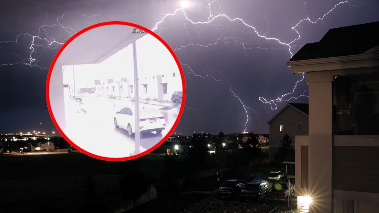 Un espectacular mega rayo puede ser visto en un video que muestra su caída en Monterrey, despertando a todos.