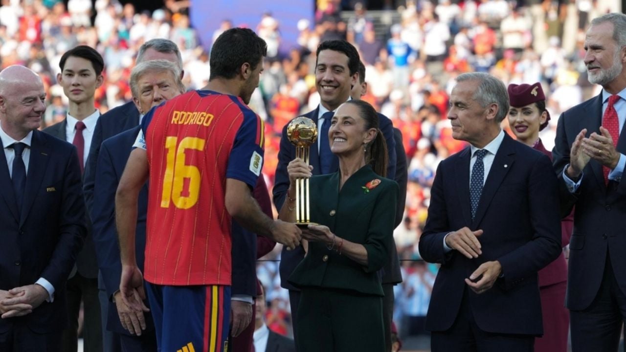 La presidenta de México resalta la colaboración entre países para el éxito de la Copa Mundial 2026 tras el triunfo de España.