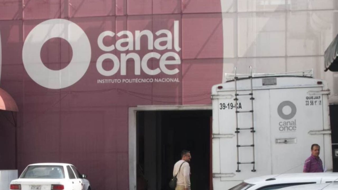La reciente toma de Canal 11 pone en riesgo la valiosa videoteca del Instituto Politécnico Nacional, joya cultural del país.